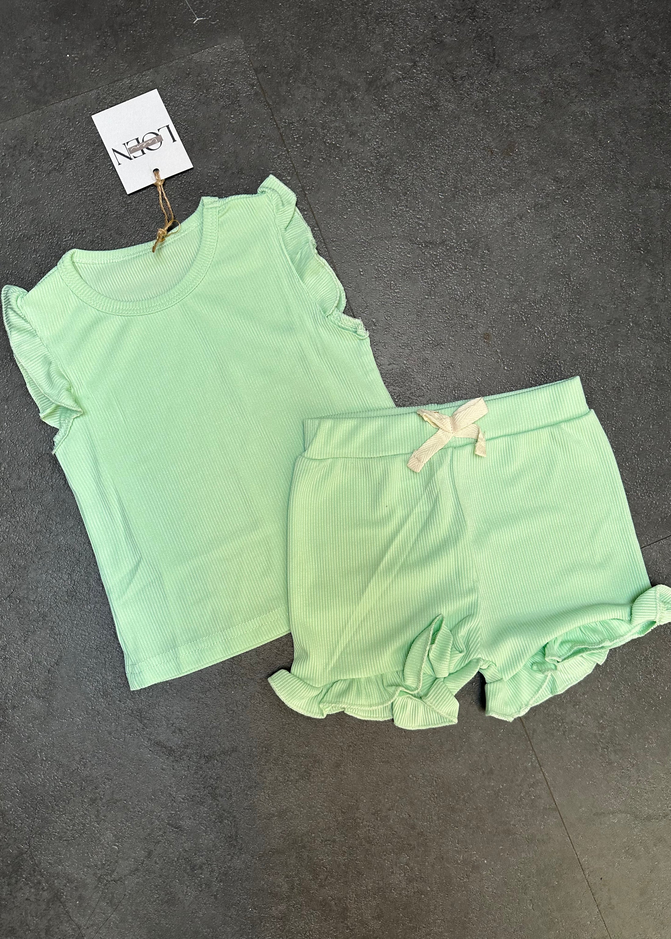 Green girly set